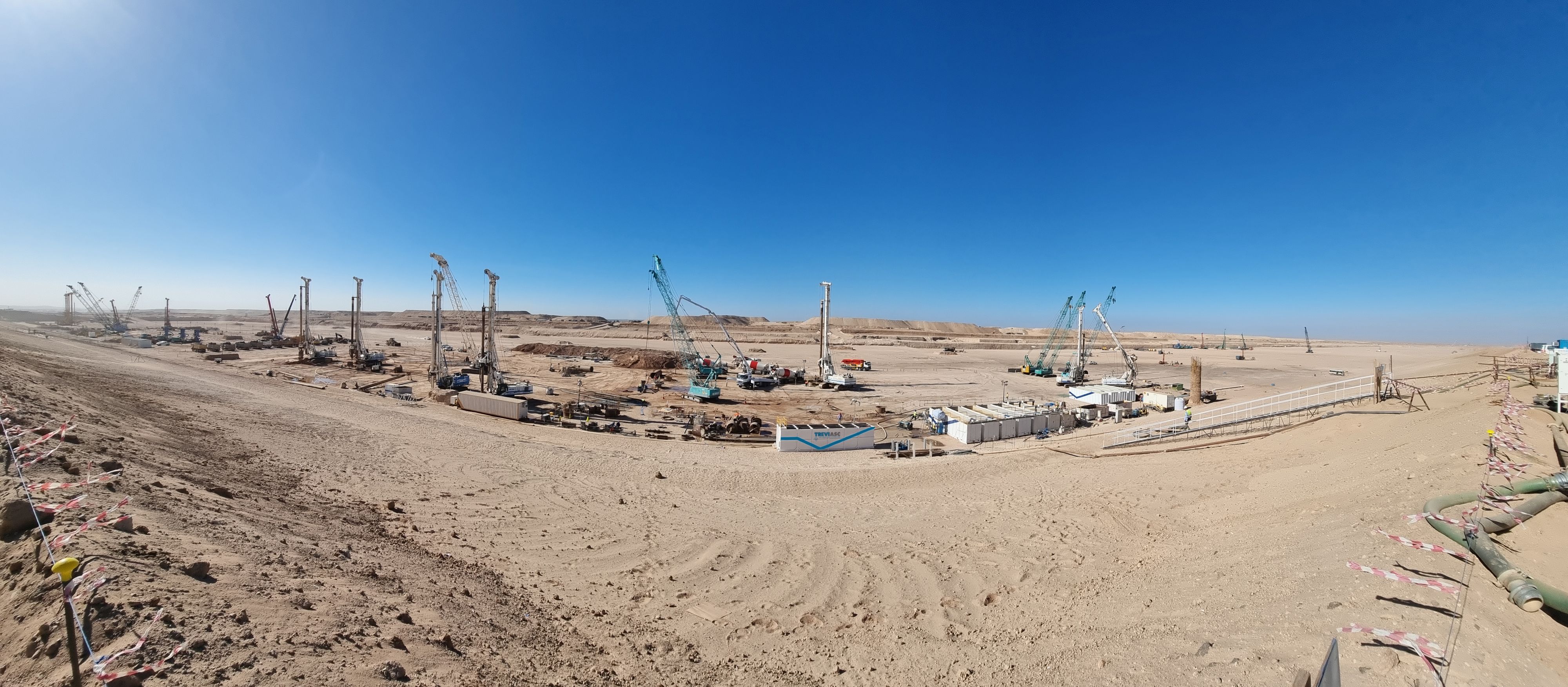 Trevi ASC at work in Saudi Arabia to create the foundations for the "The Line" Treviiicos